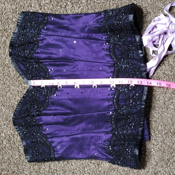 Vintage Goth Beaded Corset - Picture 4 of 16